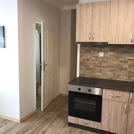 Apartment Petroff Kamelia *